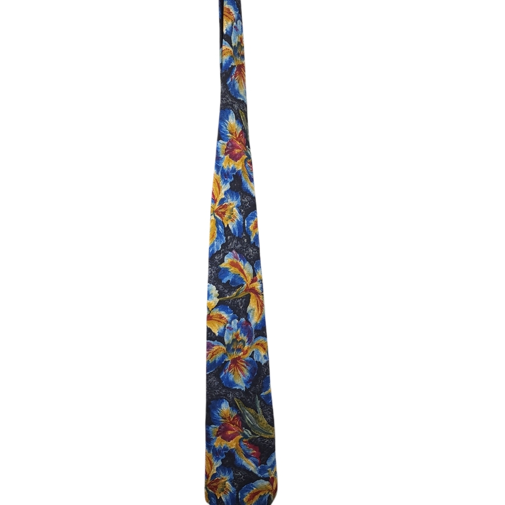 Metropolian museum of art 100% silk tie